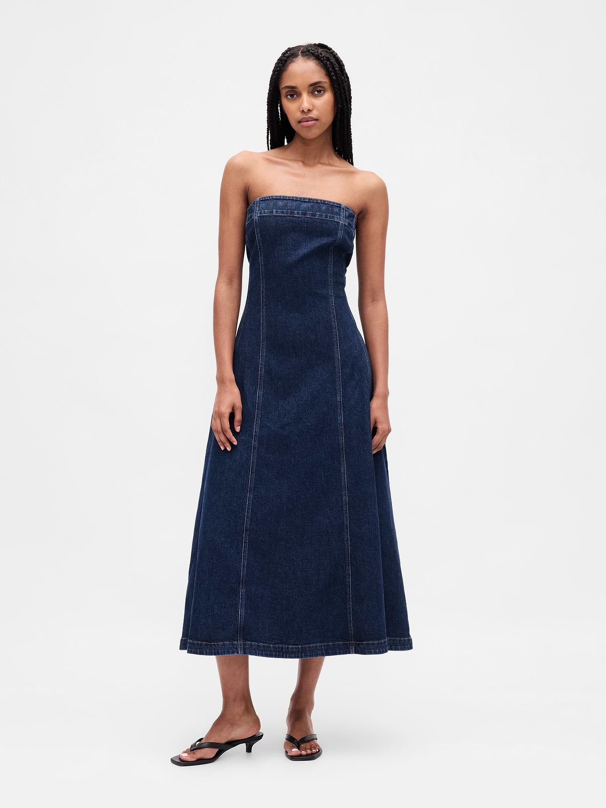 L'image numéro 1 présente Robe mi-longue en denim