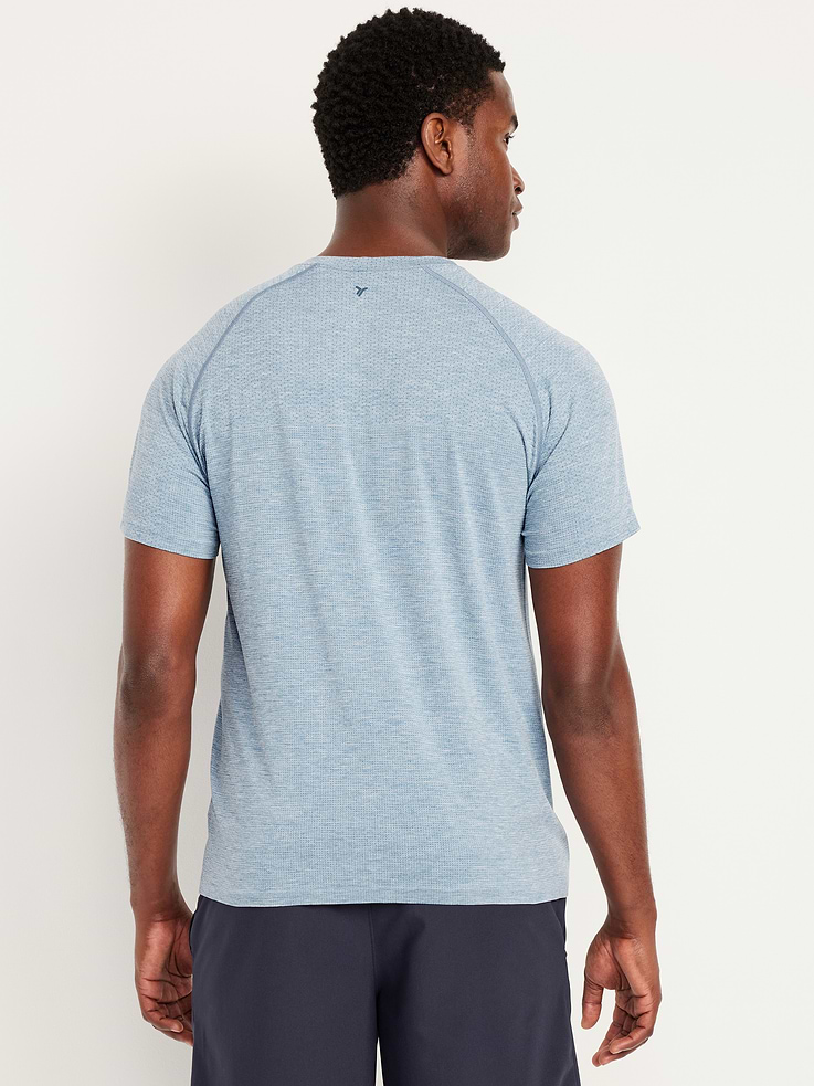 Image number 2 showing, Slim Fit Seamless T-Shirt