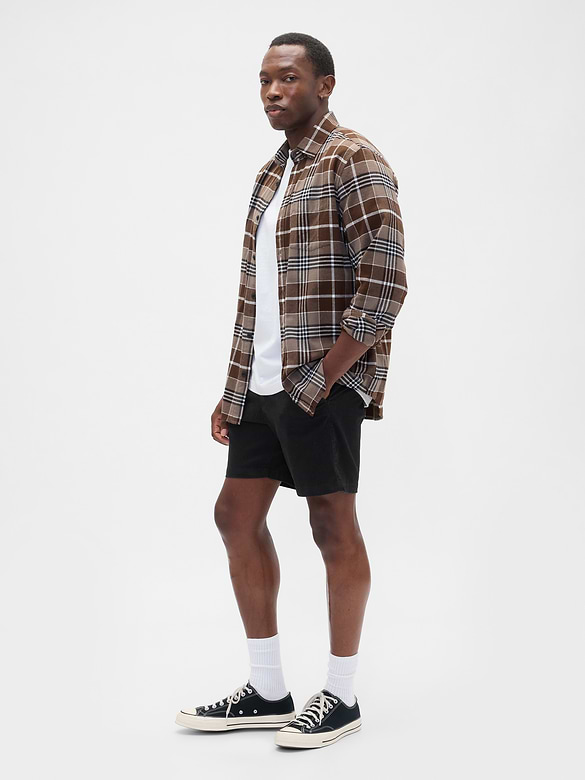 7" Essential Khaki Shorts