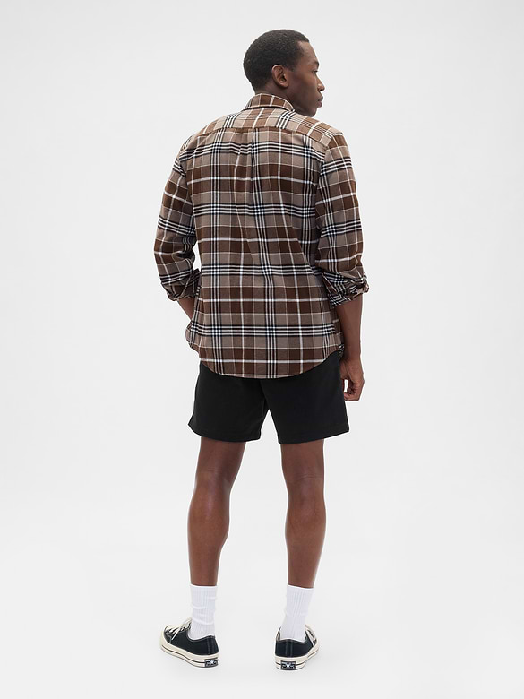 7" Essential Khaki Shorts