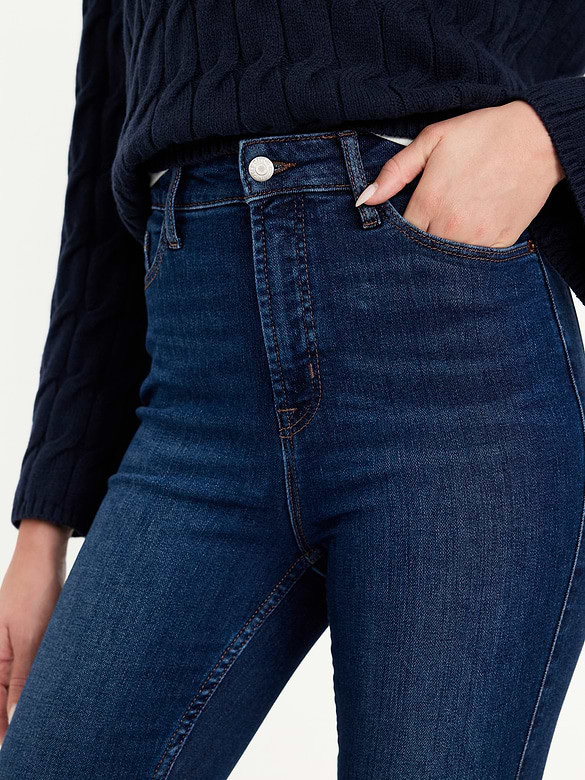 Extra High-Waisted Rockstar 360° Stretch Super-Skinny Jeans