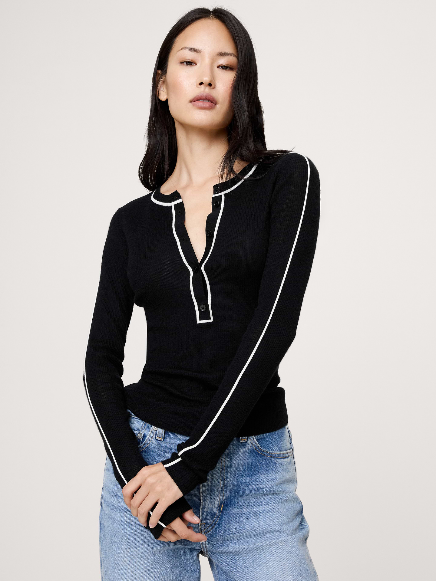 Image number 4 showing, Featherweight Cashmere Henley