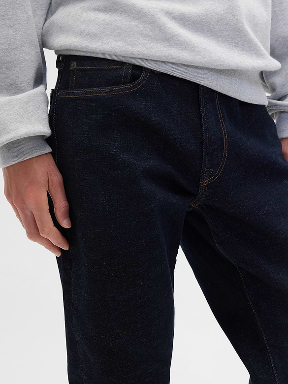 Straight Jeans