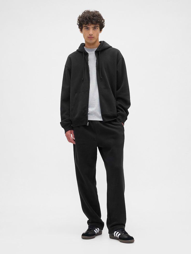 Image 1 of 4, This product is made with/contains 23% recycled polyester. Compared to virgin materials, using recycled materials helps reduce resource use and waste., Soft, comfy fleece., Drawcord ties at elasticized waist, faux fly., On-seam pockets., This product was made in a factory that invests in gender equity and women’s empowerment through RISE. Learn more at, Product #819111