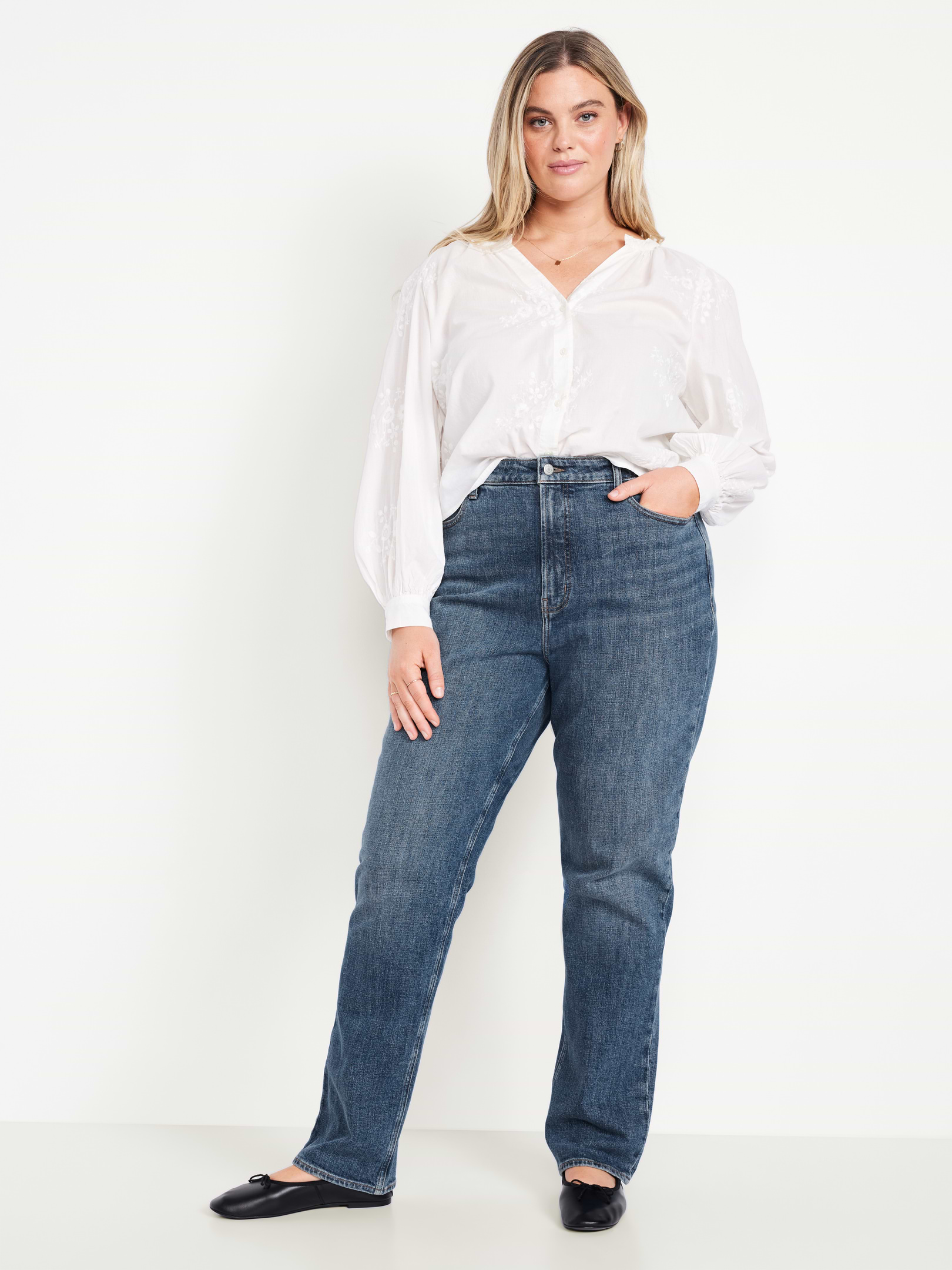 L'image numéro 7 présente Jean droit à taille très haute