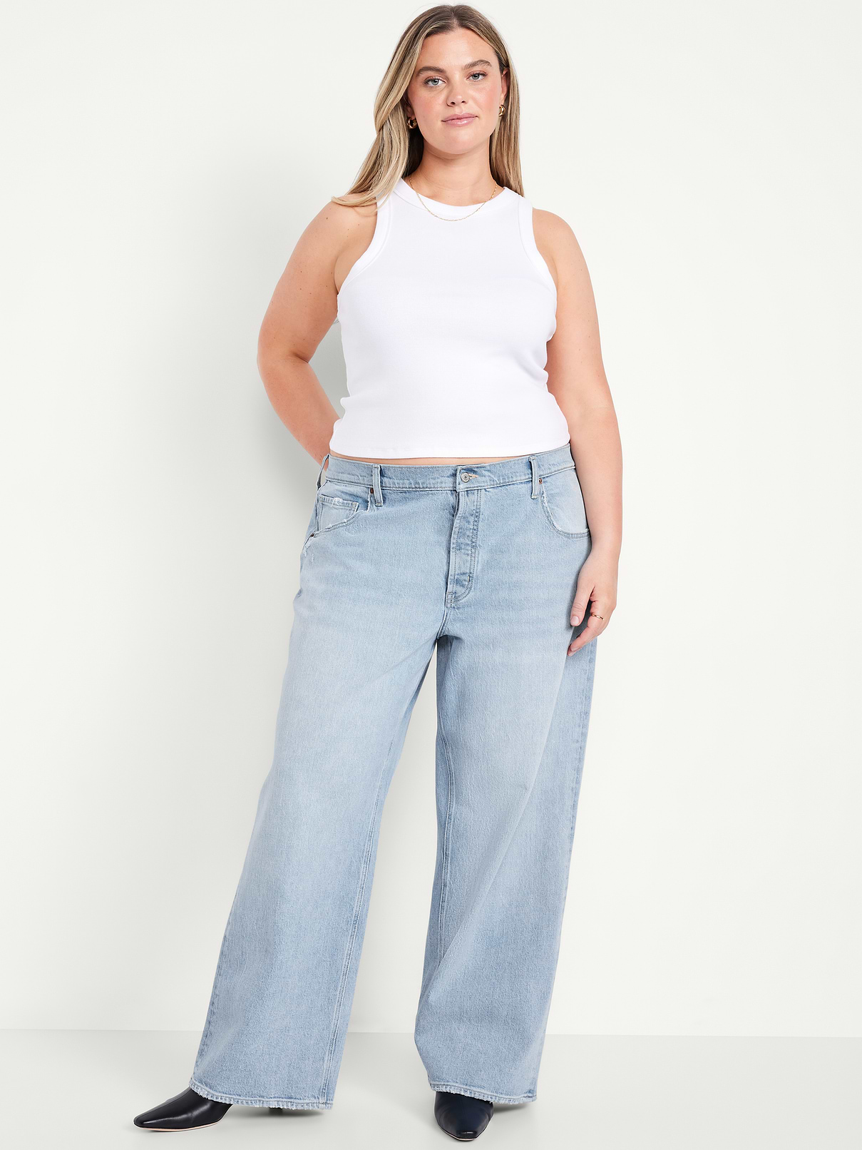 L'image numéro 7 présente Jean coupe détendue à jambe large à taille mi-basse