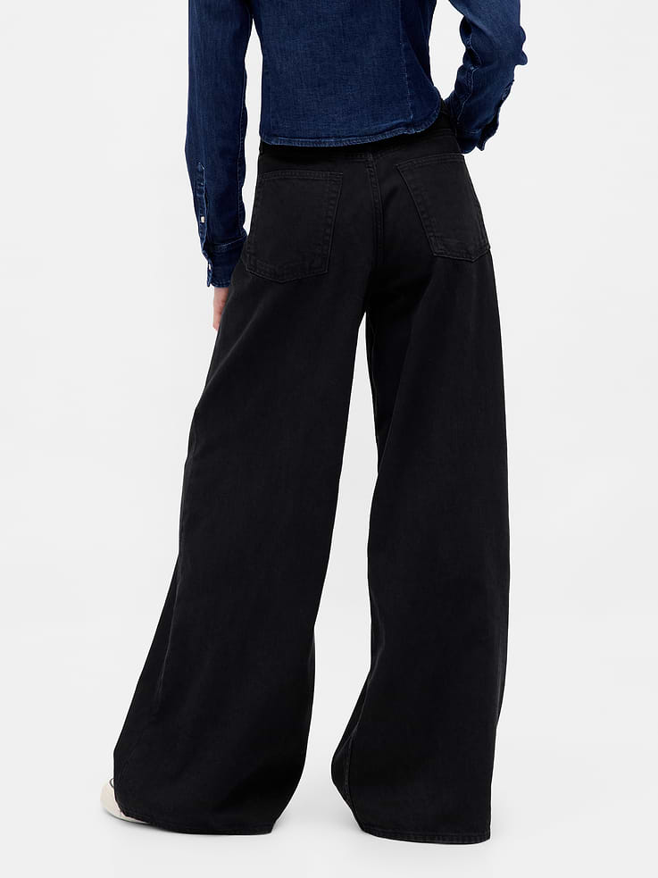 Image number 4 showing, Low Slung UltraSoft Extra Baggy Jeans