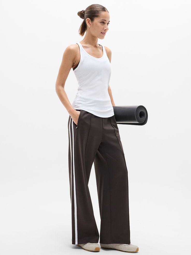 Image number 3 showing, With Ease Cut Out Tank