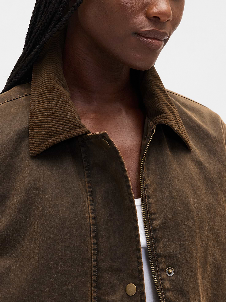 L'image numéro 4 présente Veste campagnarde en toile cirée