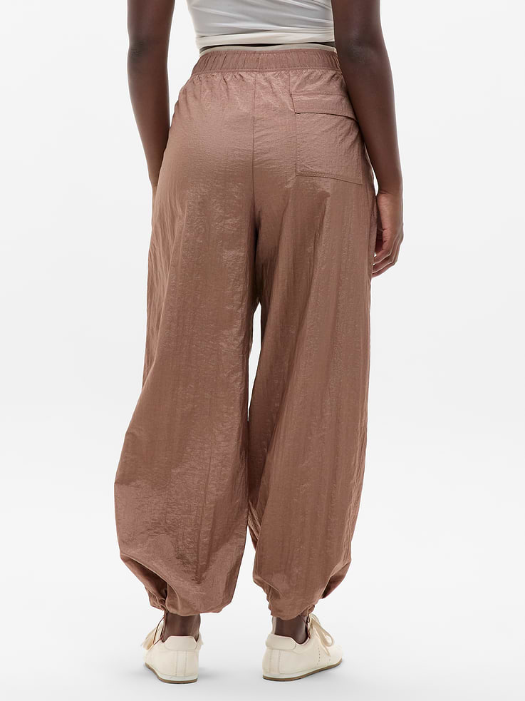 Image number 3 showing, Lunar Sheen Utility Mid Rise Pant