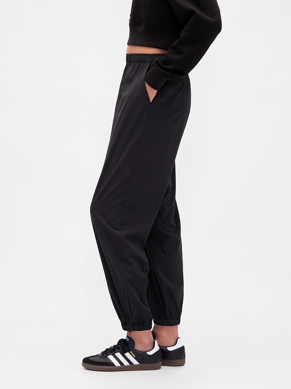 GapFit Tech High Rise Zip-Hem Joggers