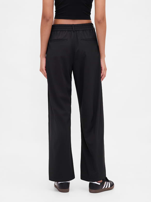 GapFit Tech High Rise Barrel Trousers