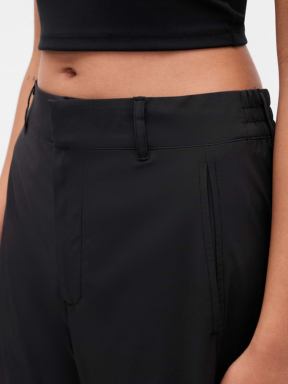 GapFit Tech High Rise Barrel Trousers