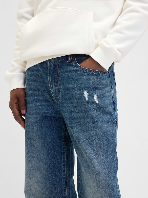 Distressed Relaxed Jeans