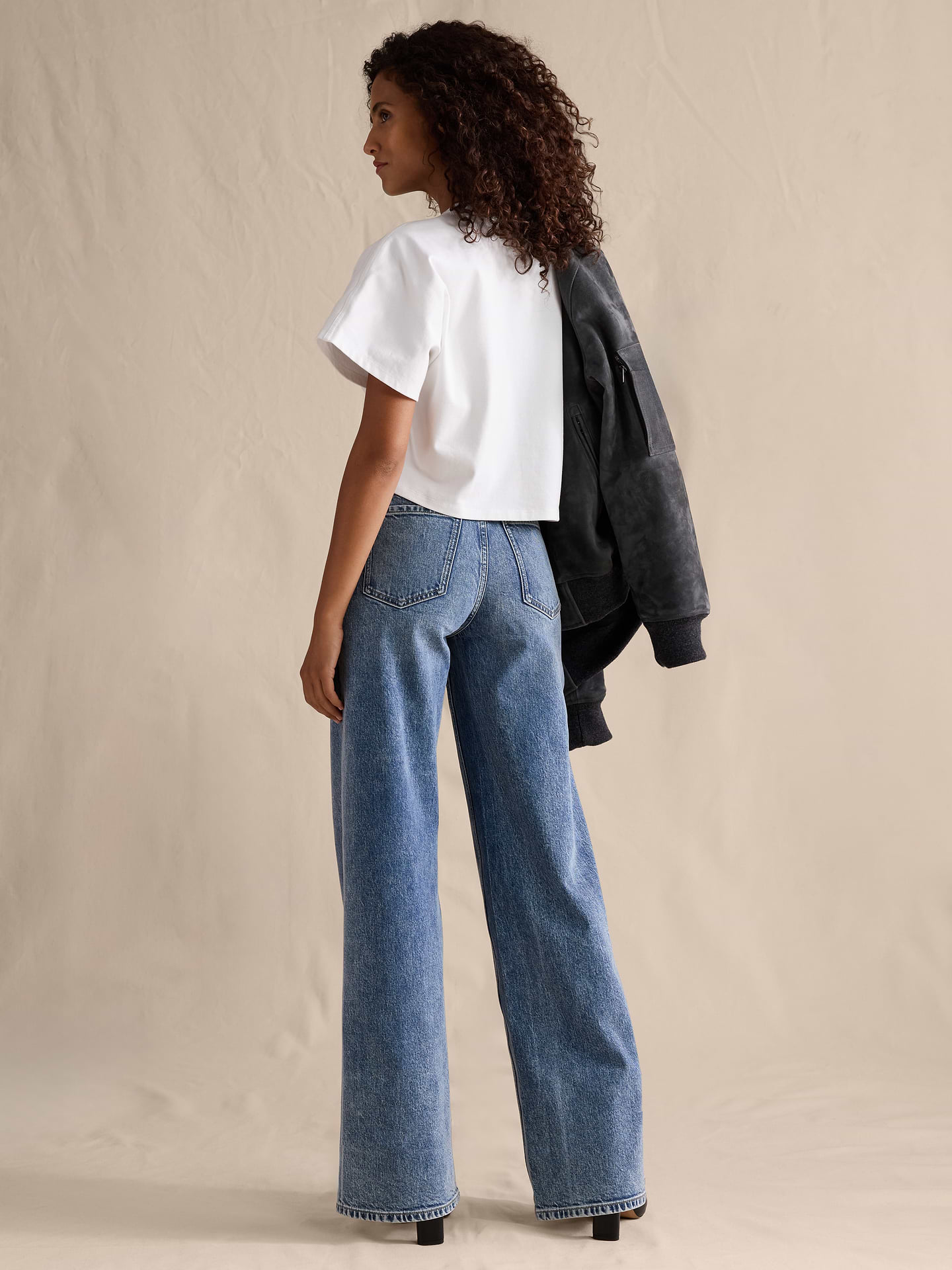 Image number 3 showing, The Icon Classic Wide-Leg Jean