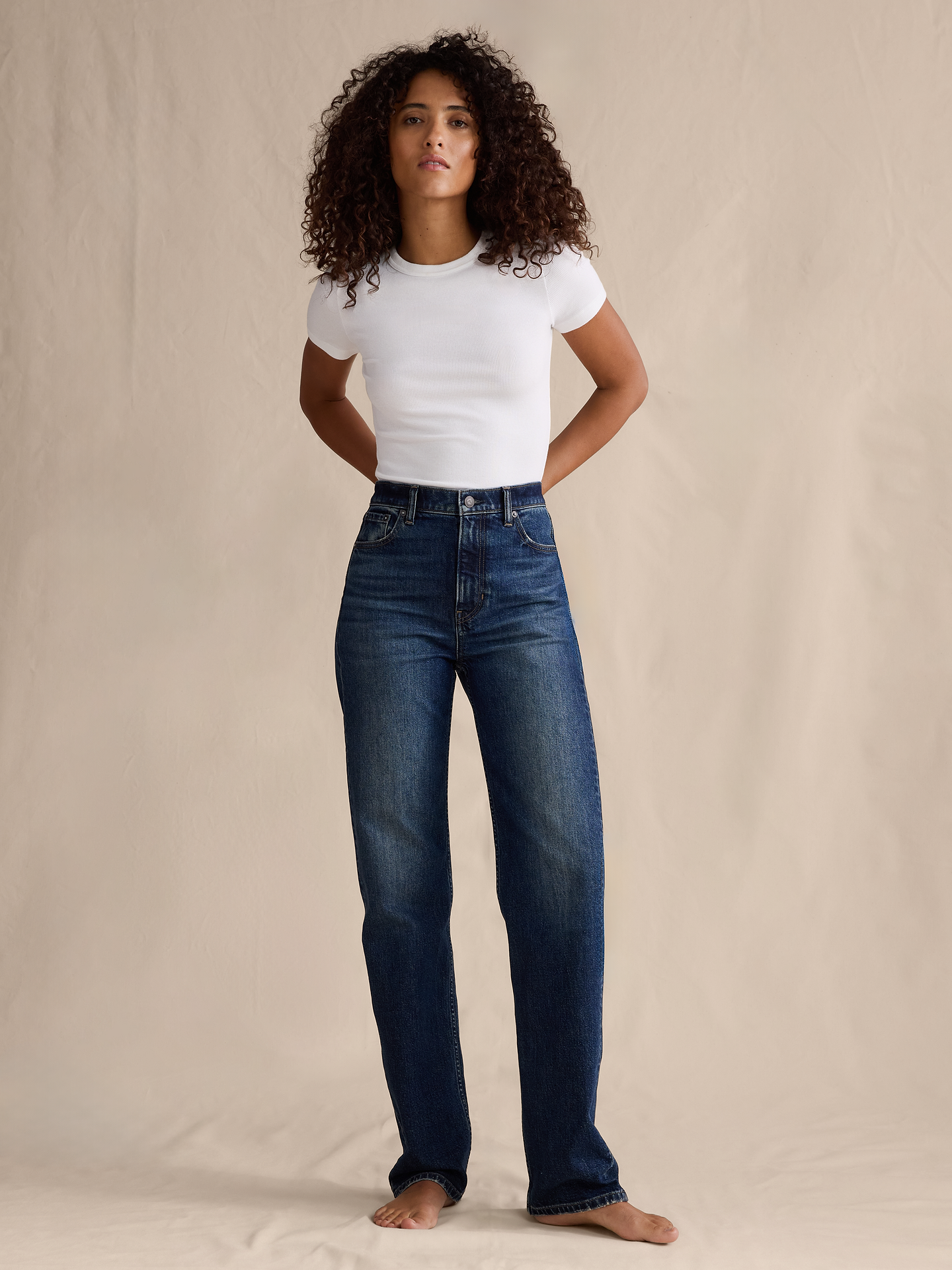 L'image numéro 5 présente Jean droit à taille haute des années 90