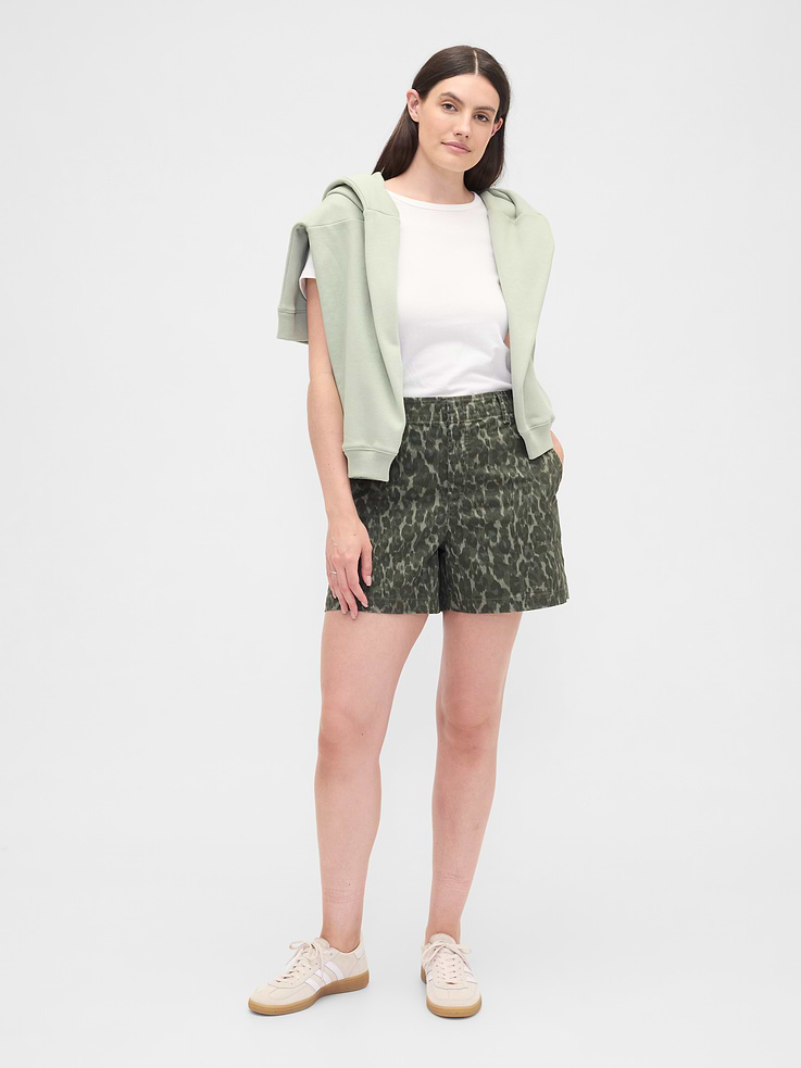 Image 5 of 7, 5" Mid Rise Downtown Khaki Shorts