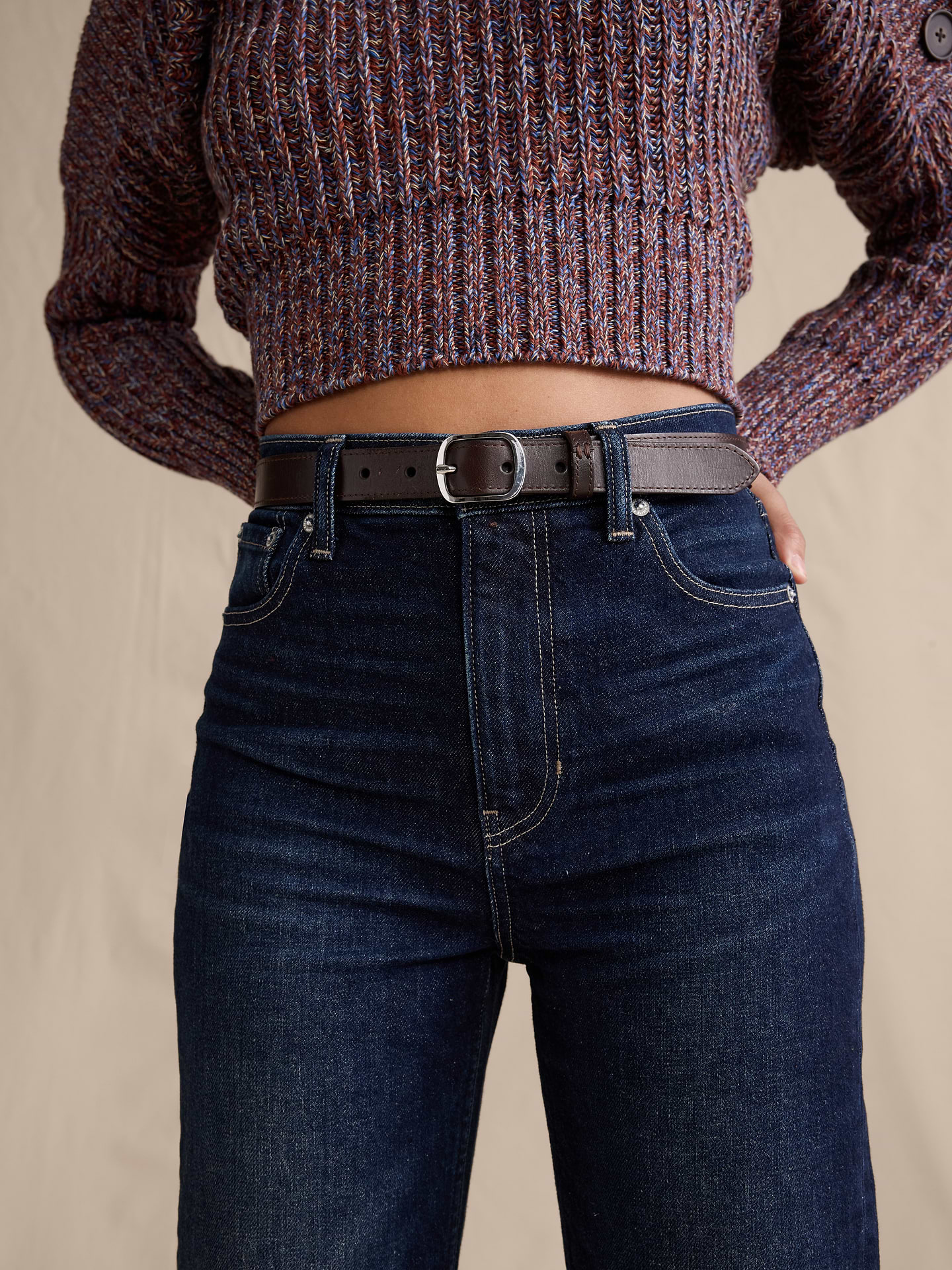 L'image numéro 4 présente Jean droit à taille haute des années 90