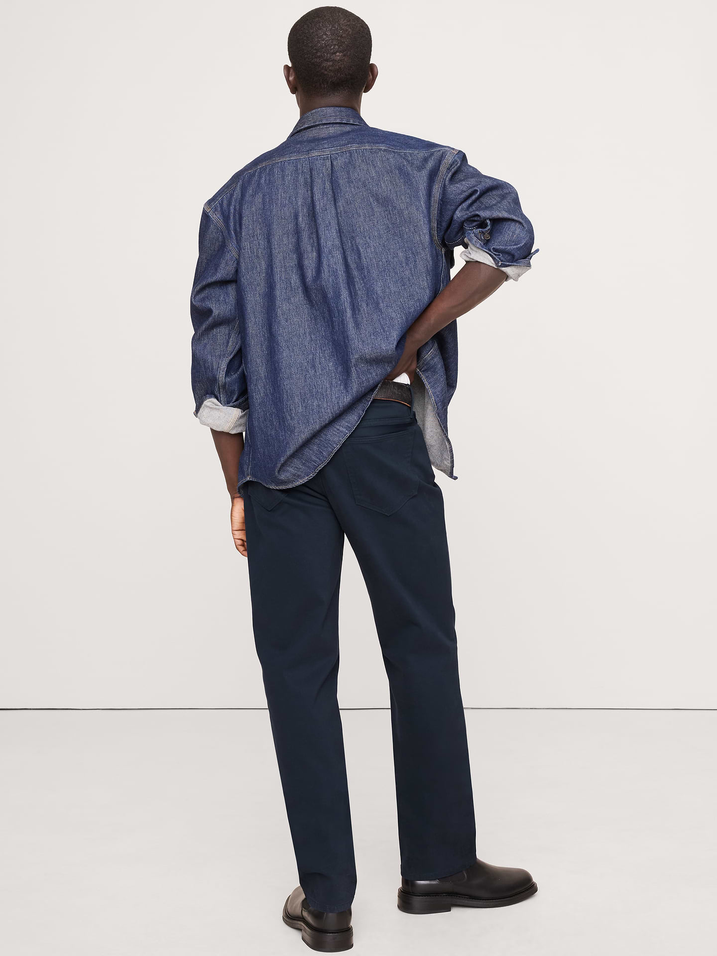 L'image numéro 8 présente Pantalon Voyageur 2.0 à coupe droite