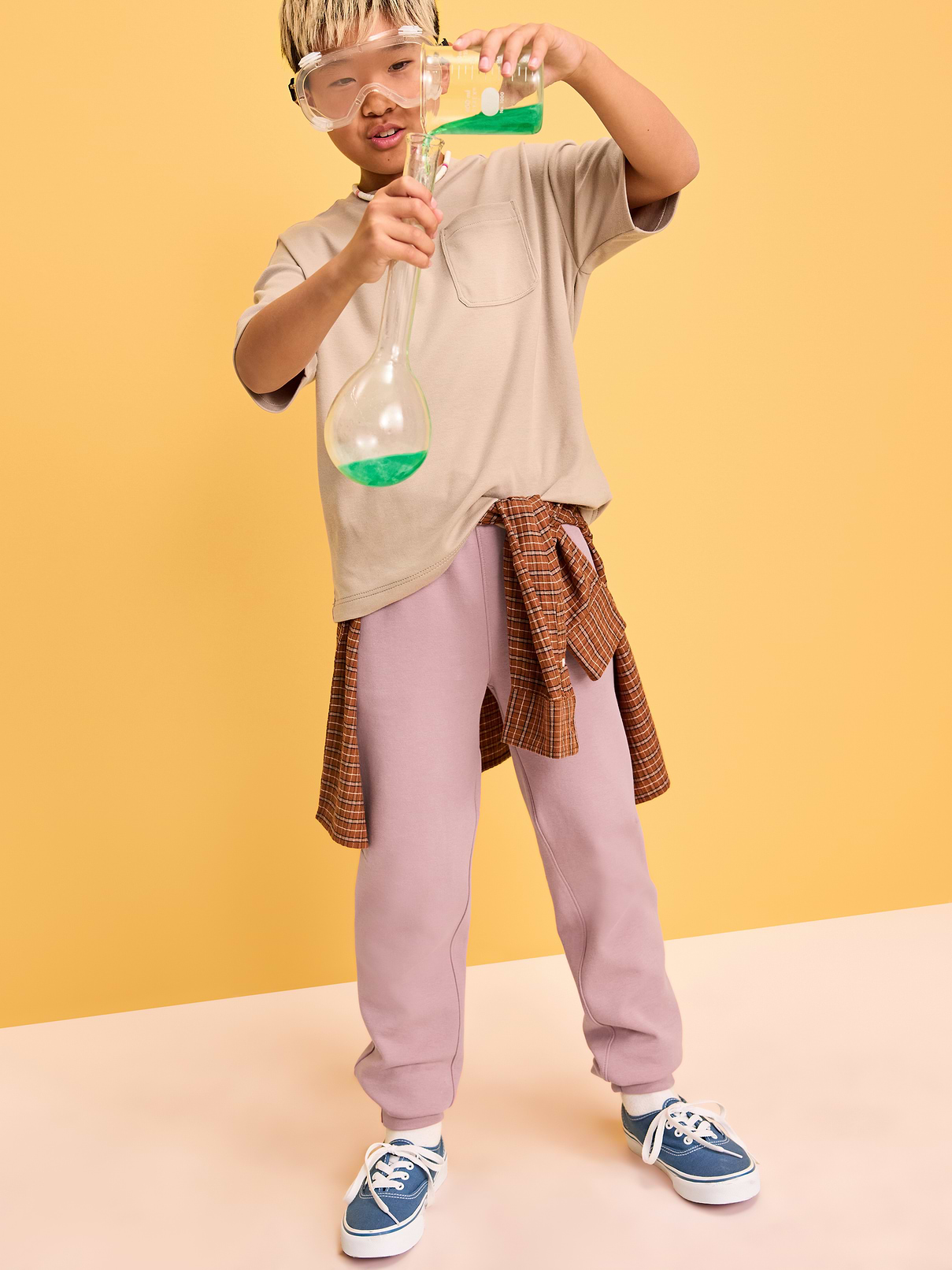 Image number 1 showing, Dynamic Fleece Jogger Sweatpants for Boys