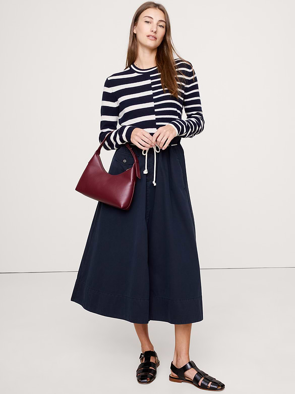 Lightweight Cashmere Crew-Neck Sweater