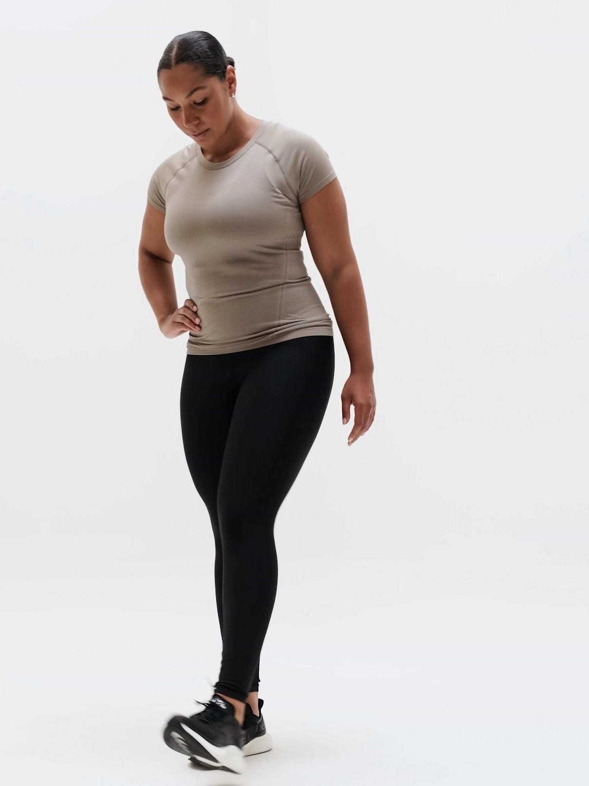 Momentum Seamless Tee | Athleta