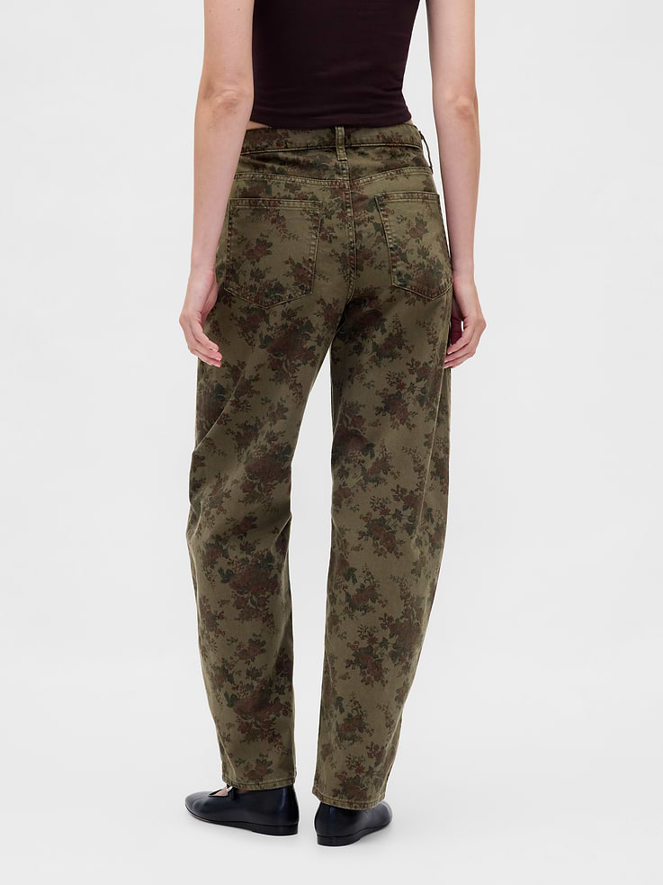 Image number 4 showing, High Rise Barrel Jeans