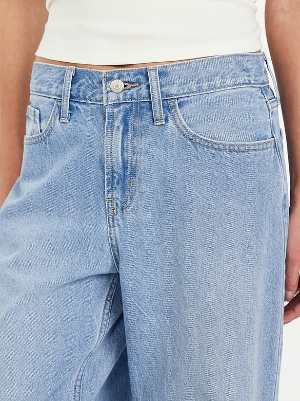 Mid-Rise Wow Baggy Wide-Leg Jeans