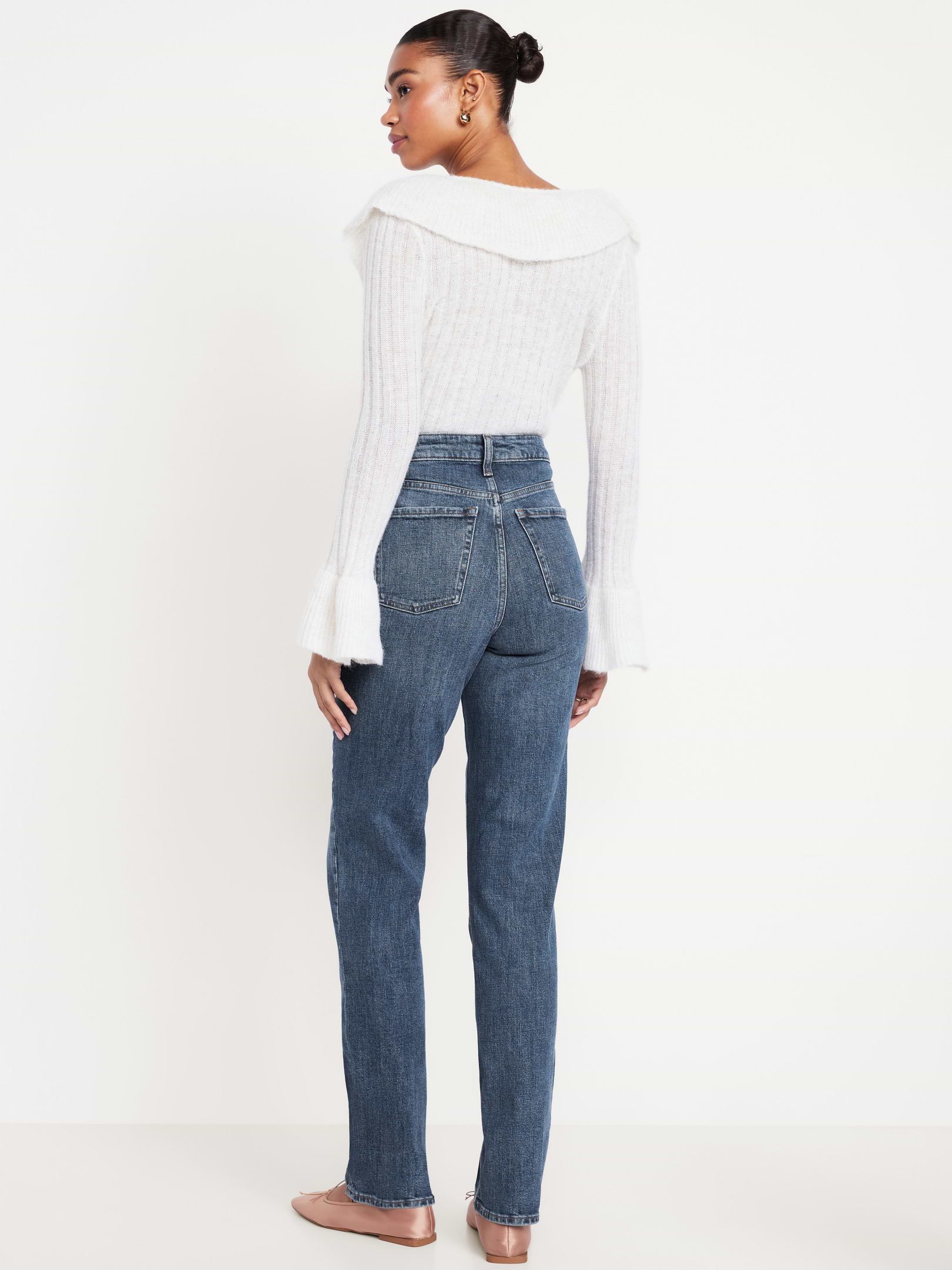 L'image numéro 3 présente Jean droit à taille très haute