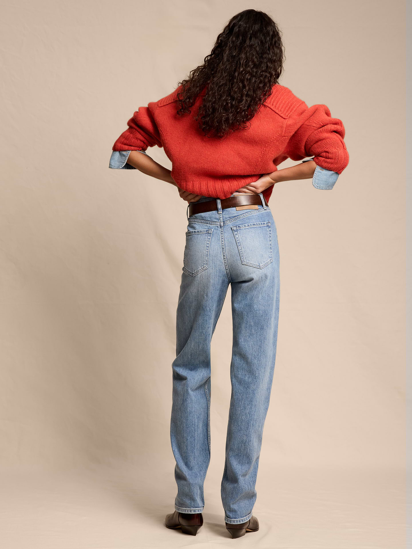 L'image numéro 8 présente Jean droit à taille haute des années 90