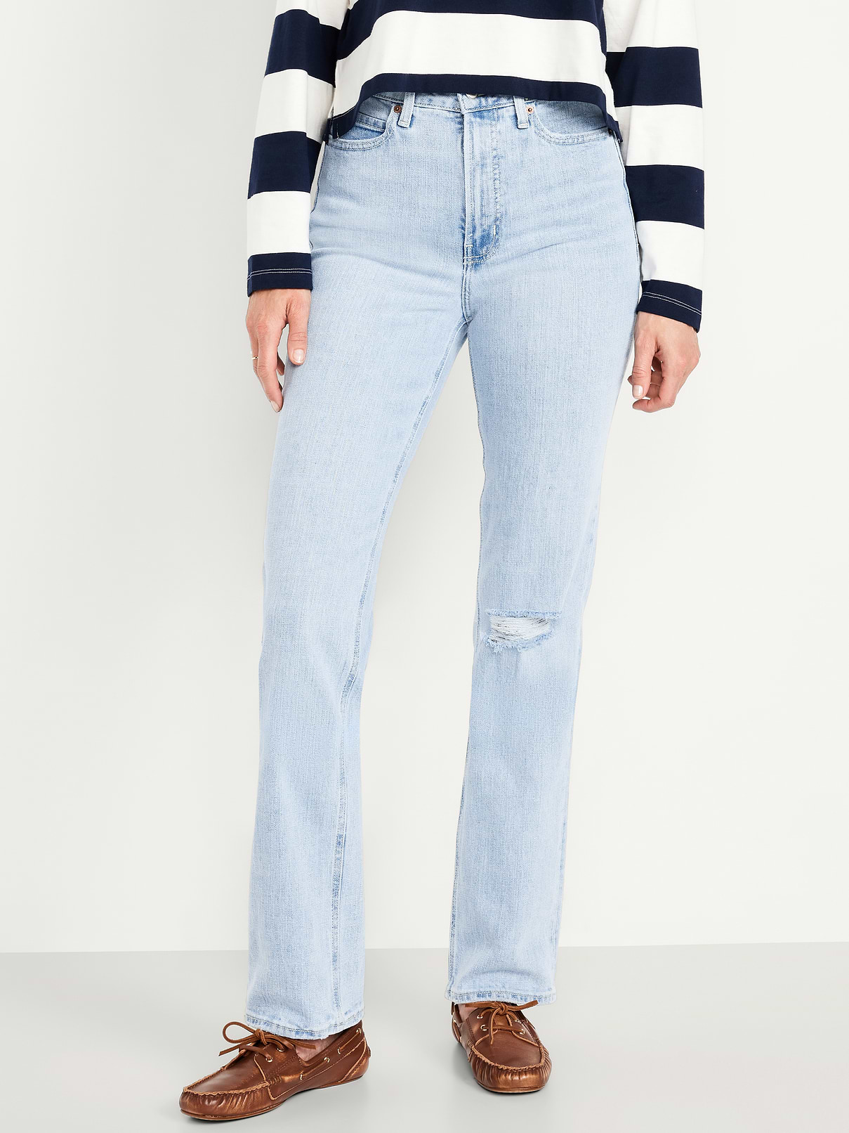 Old Navy Women's Extra High-Waisted Straight Jeans (Light Wash)