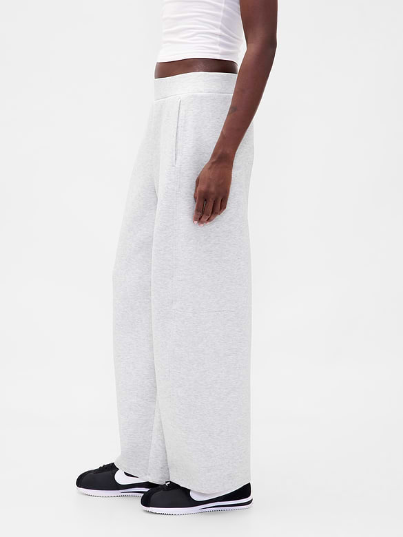 GapFit Barrel Sweatpants