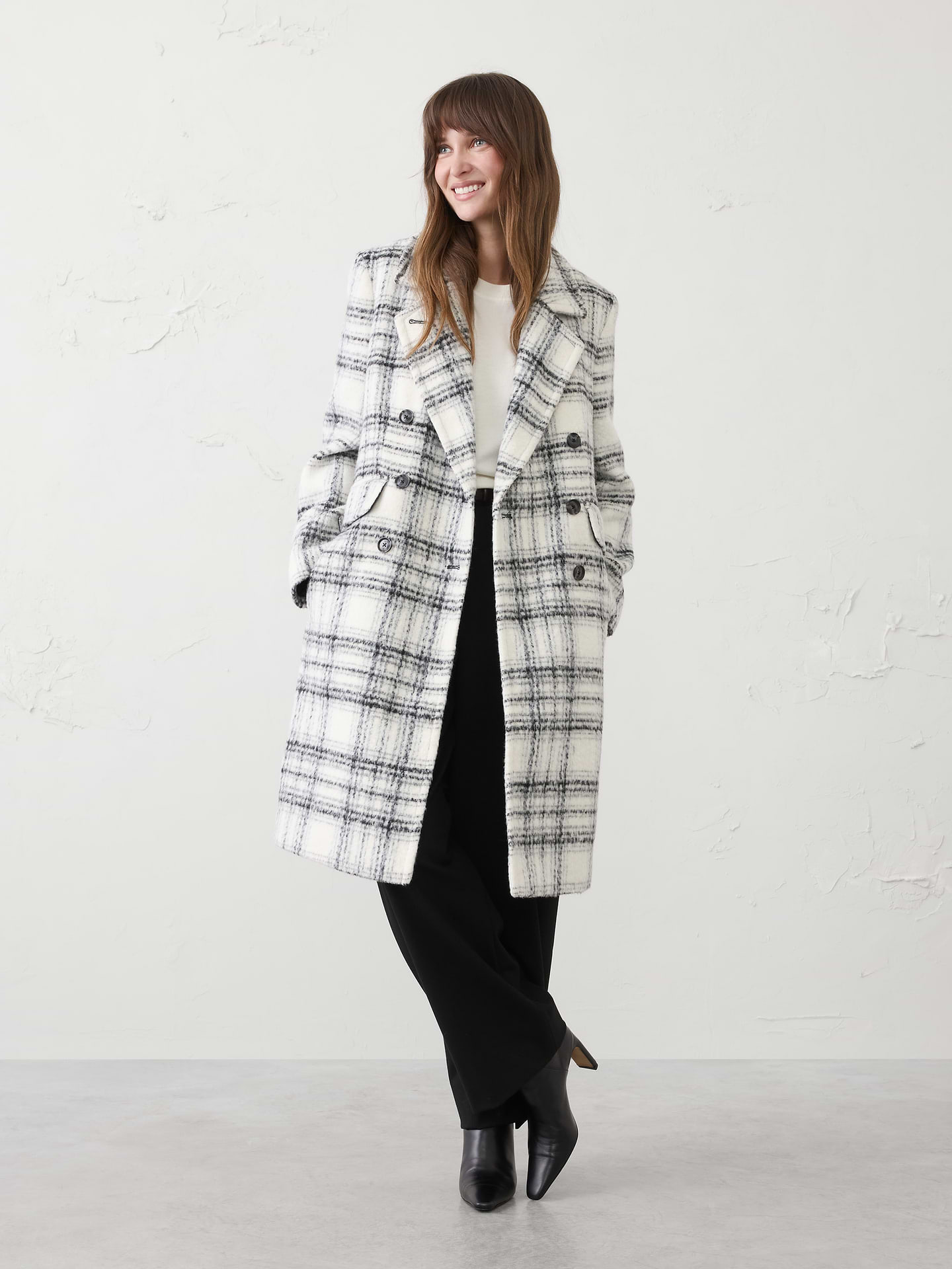 Image 1 of 1, Lapel collar. Long sleeves., Double breasted button closure., Hidden side seam front pockets., Faux flap pockets., Center back seam., Center back vent., Straight hem., Fully lined., Made exclusively for Banana Republic Factory., Product #790031