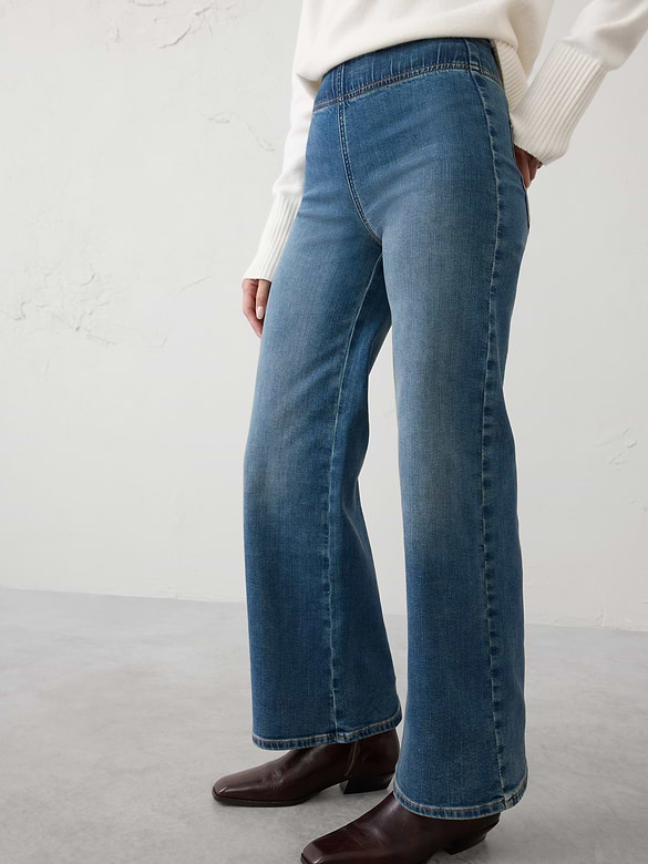 Wide-Leg High-Rise Pull-On Jean