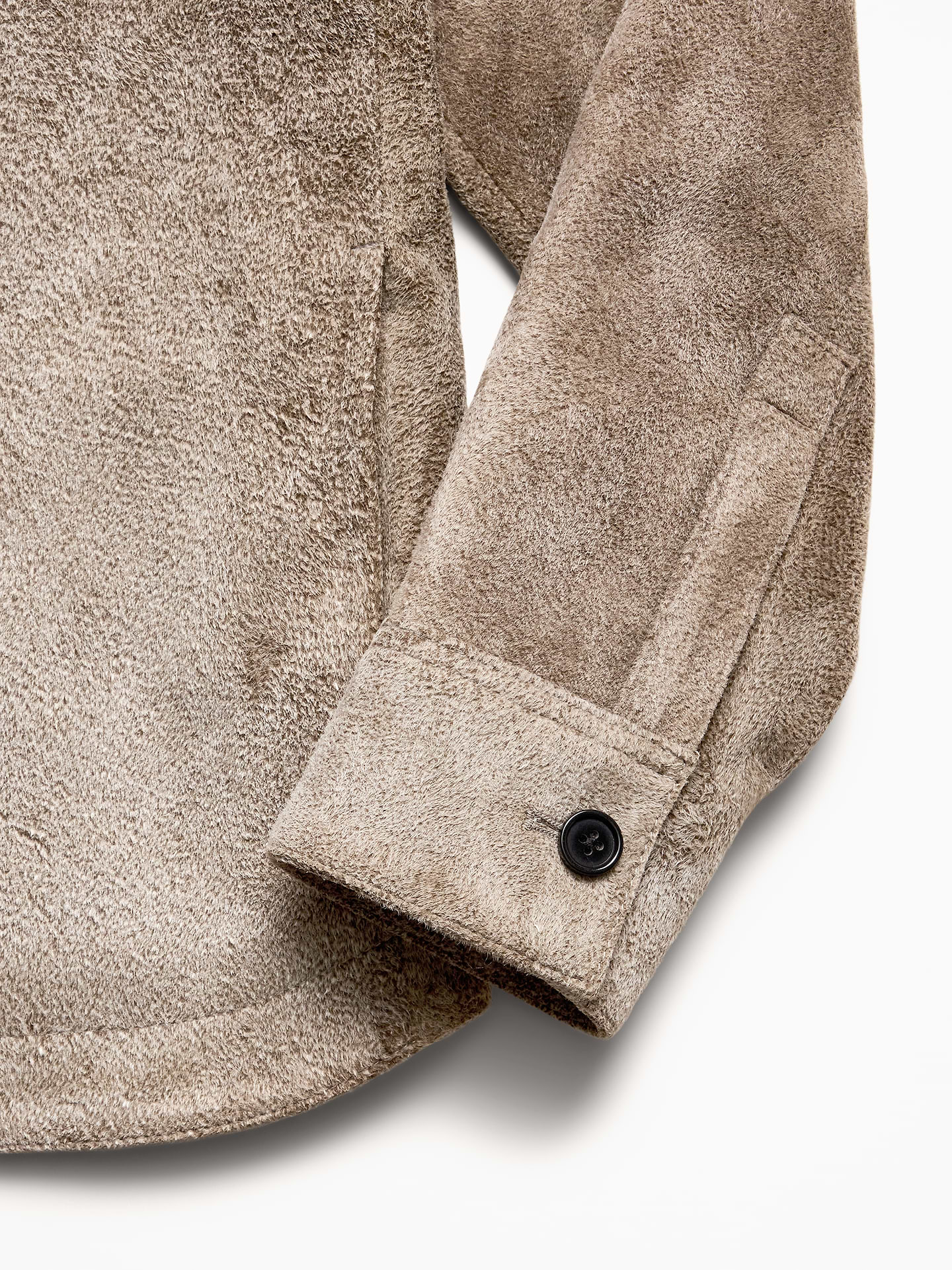 L'image numéro 6 présente Veste-chemise décontractée en suède texturé