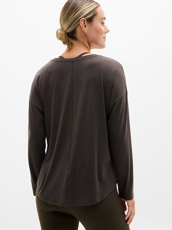 Move With Ease Top