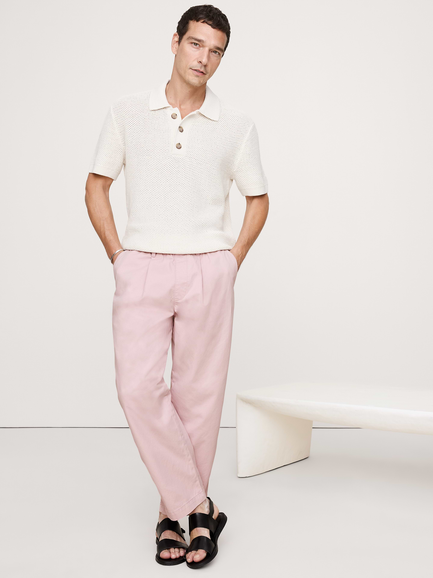 L'image numéro 1 présente Pantalon ample à taille extensible en coton léger