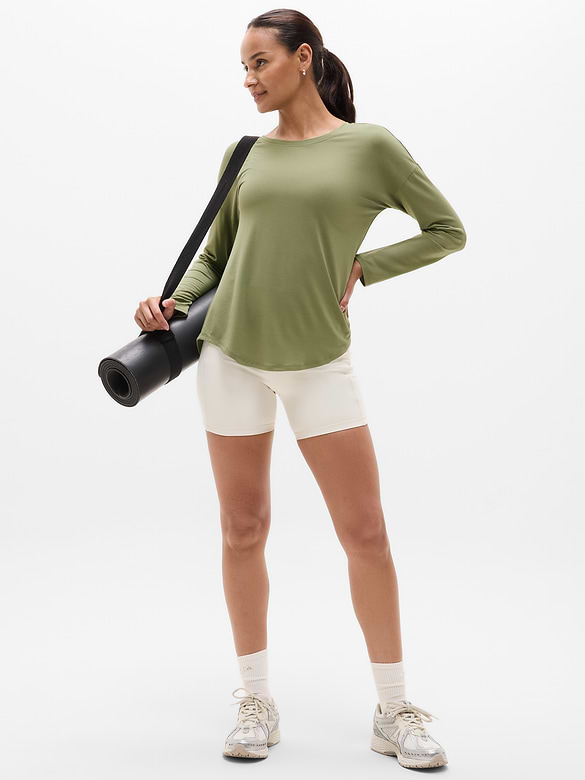 Move With Ease Top
