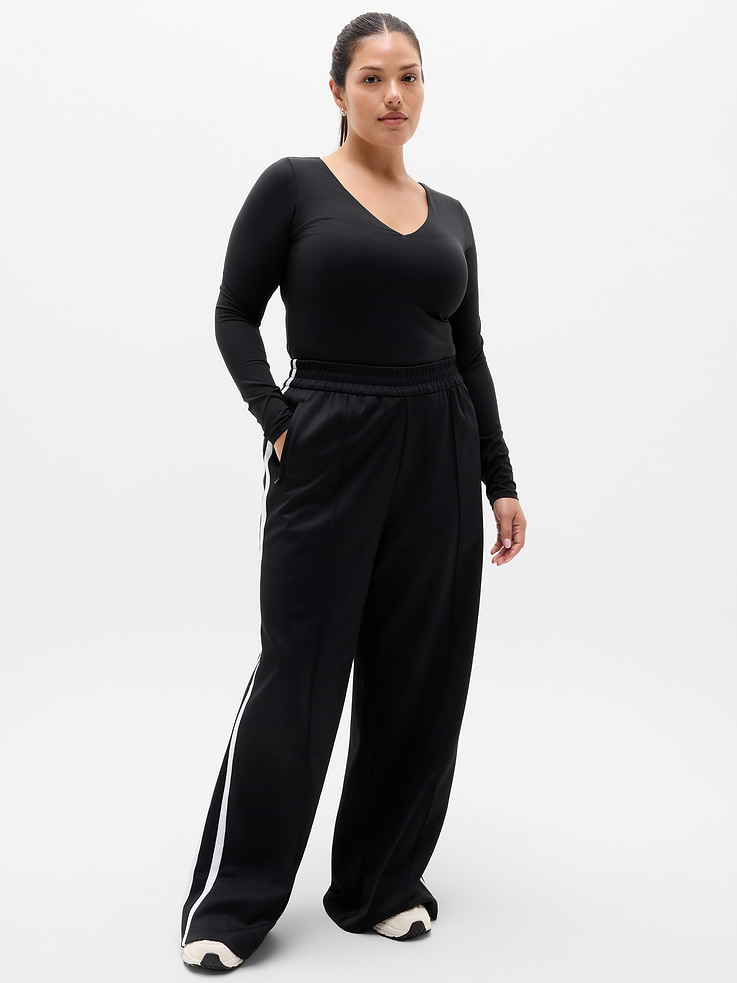 Image number 7 showing, BodyMove Plunge Long Sleeve Bodysuit