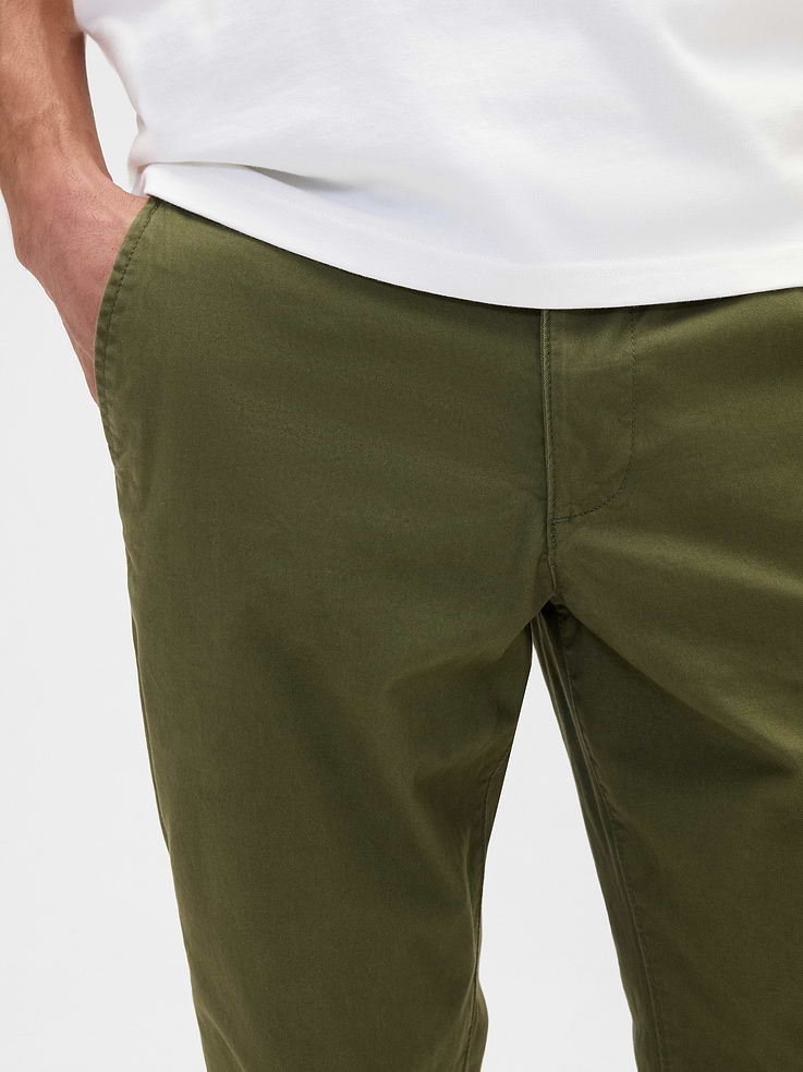 Image 5 of 6, GapFlex Essential Khakis in Slim Fit