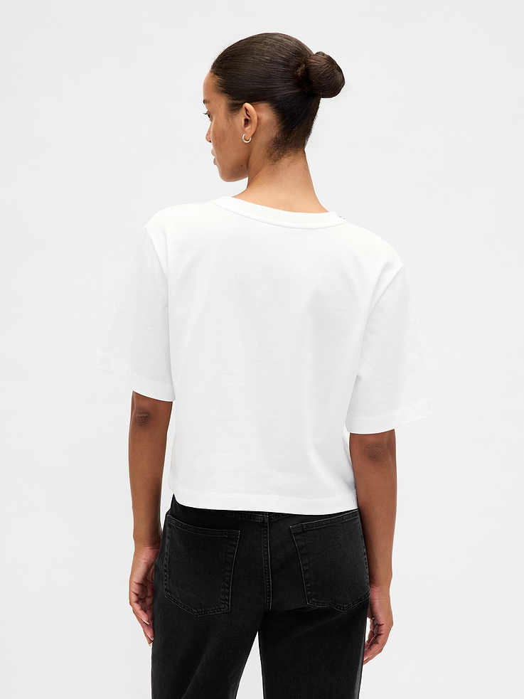 L'image numéro 3 présente T-shirt court à encolure ornée de pierres en tissu épais
