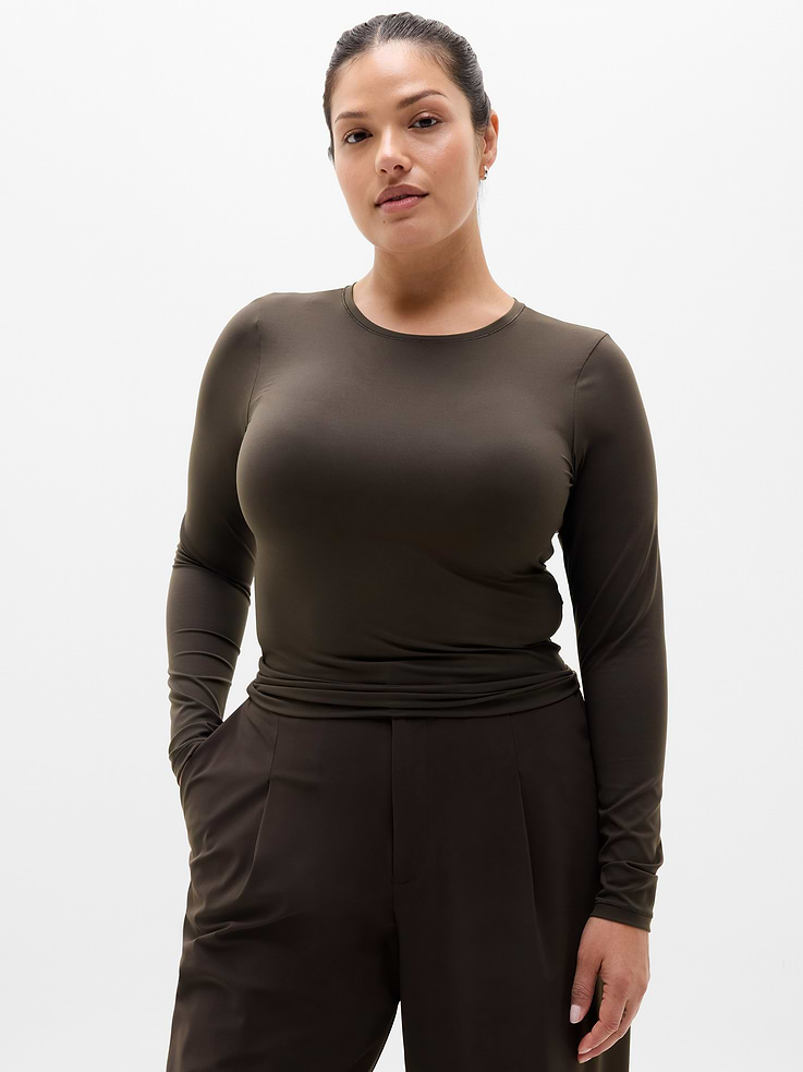 Image number 1 showing, BodyMove Crew Neck Long Sleeve Top