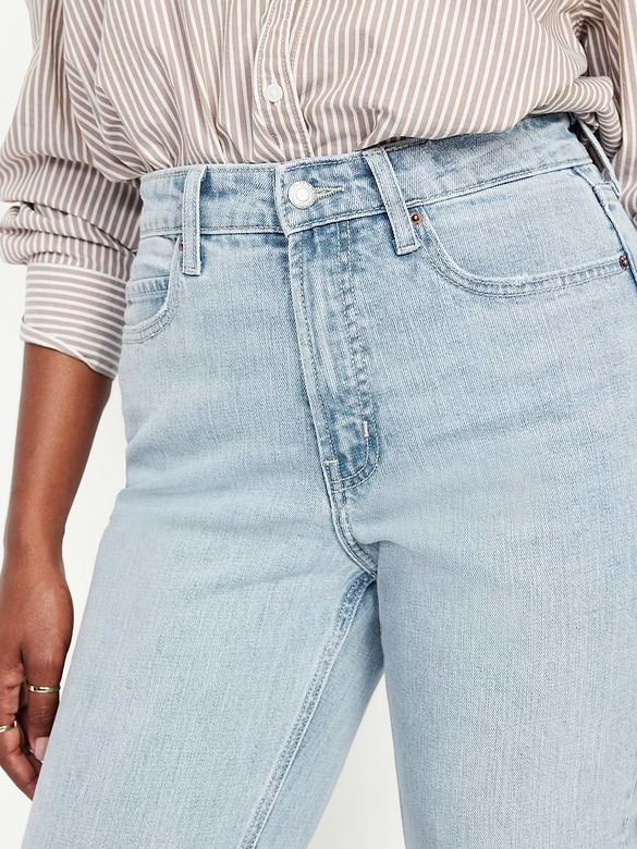 Curvy Extra High-Waisted Straight Jeans