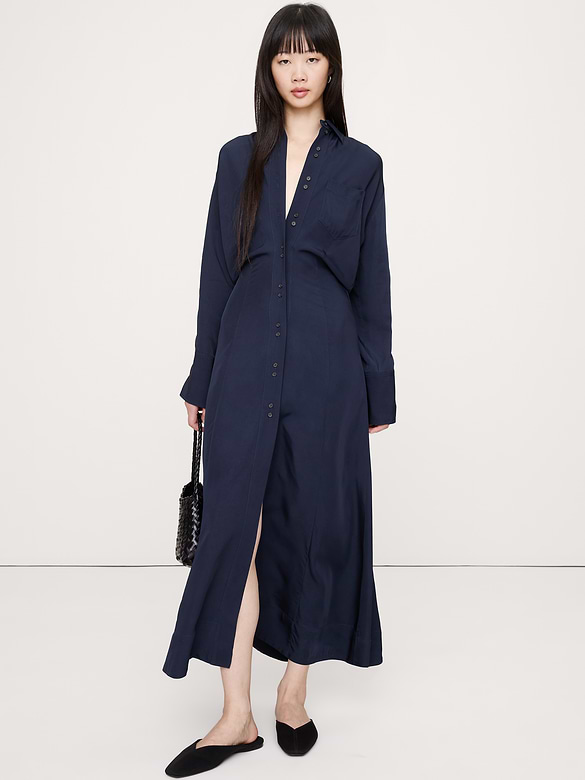 Robe chemise en sergé drapé à taille cintrée