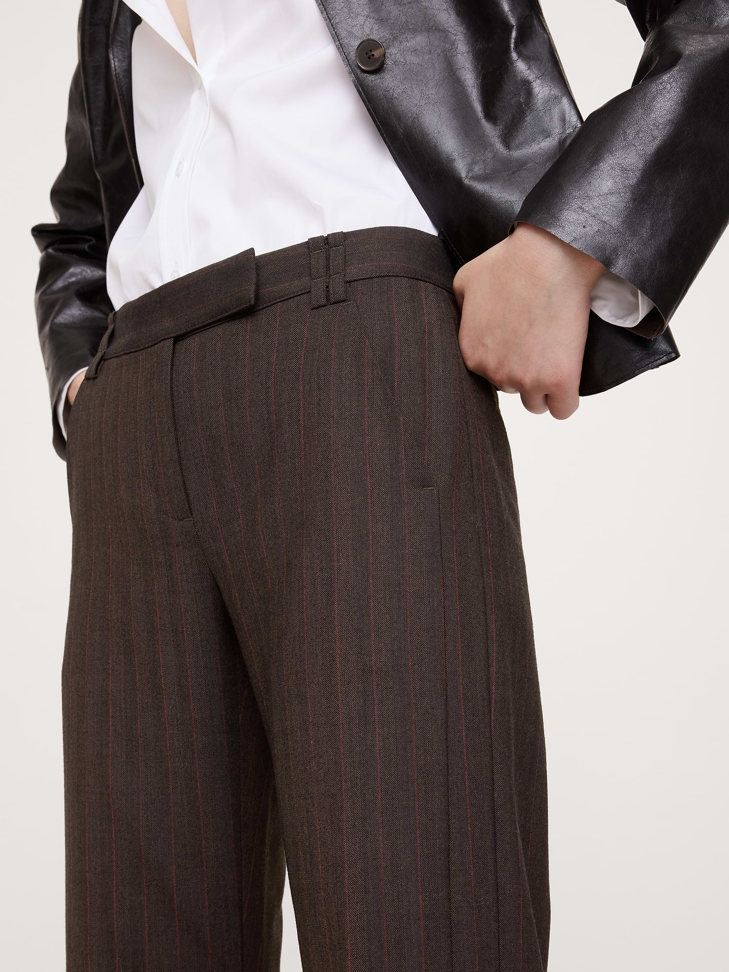 Image number 3 showing, Mid-Rise Straight Wool-Blend Flannel Pant