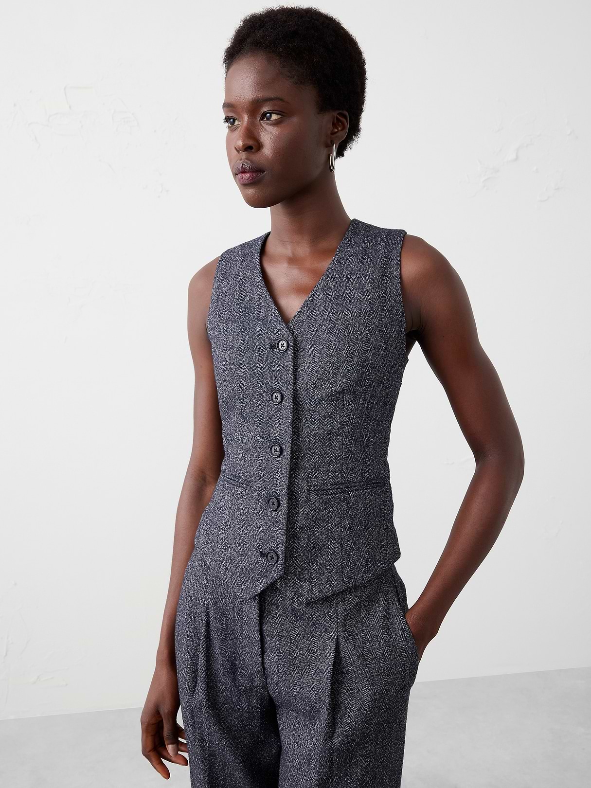 Donegal Short Classic Vest | Banana Republic Factory