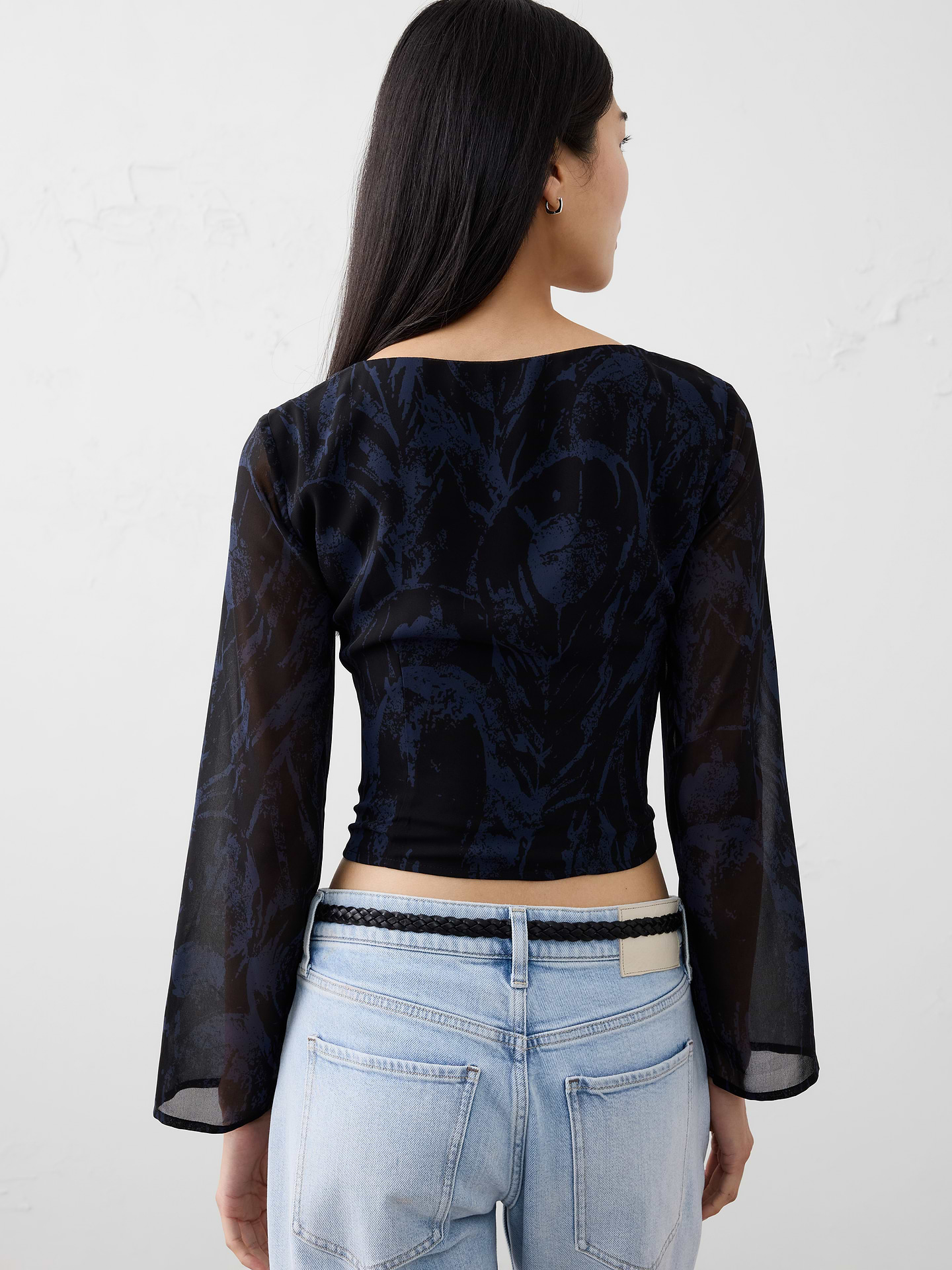 Image number 5 showing, Cropped Shirred Sweetheart-Neck Top