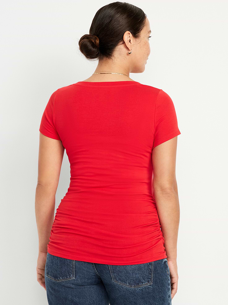 L'image numéro 2 présente T-shirt passe-partout à encolure dégagée de Maternité