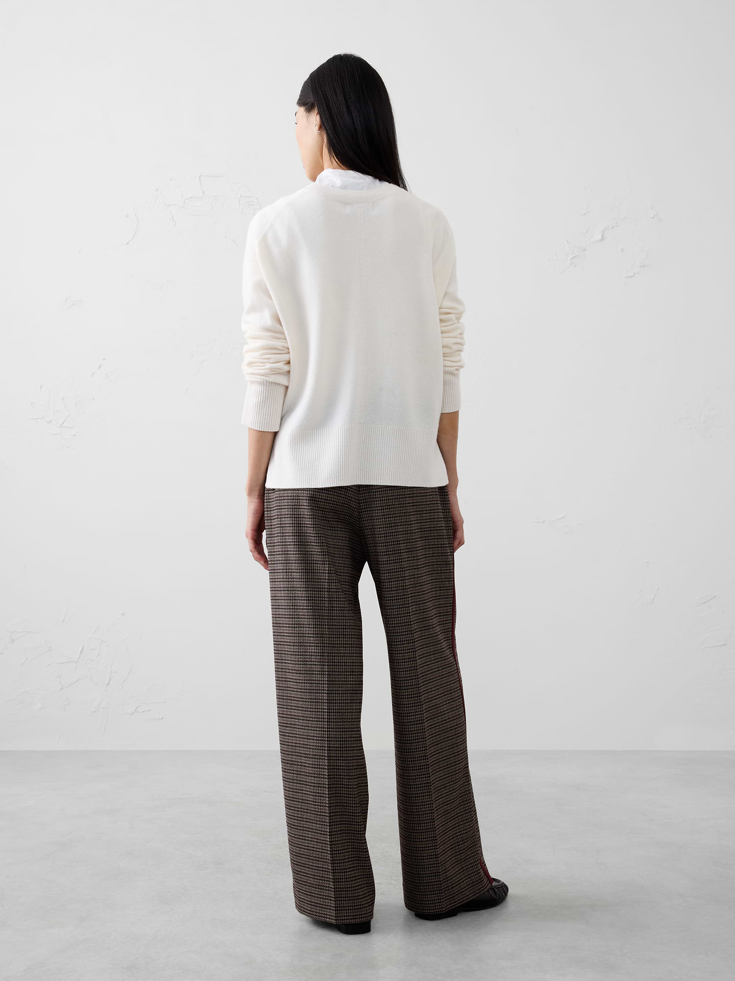 Image number 2 showing, Straight Mid-Rise Pull-On Pant