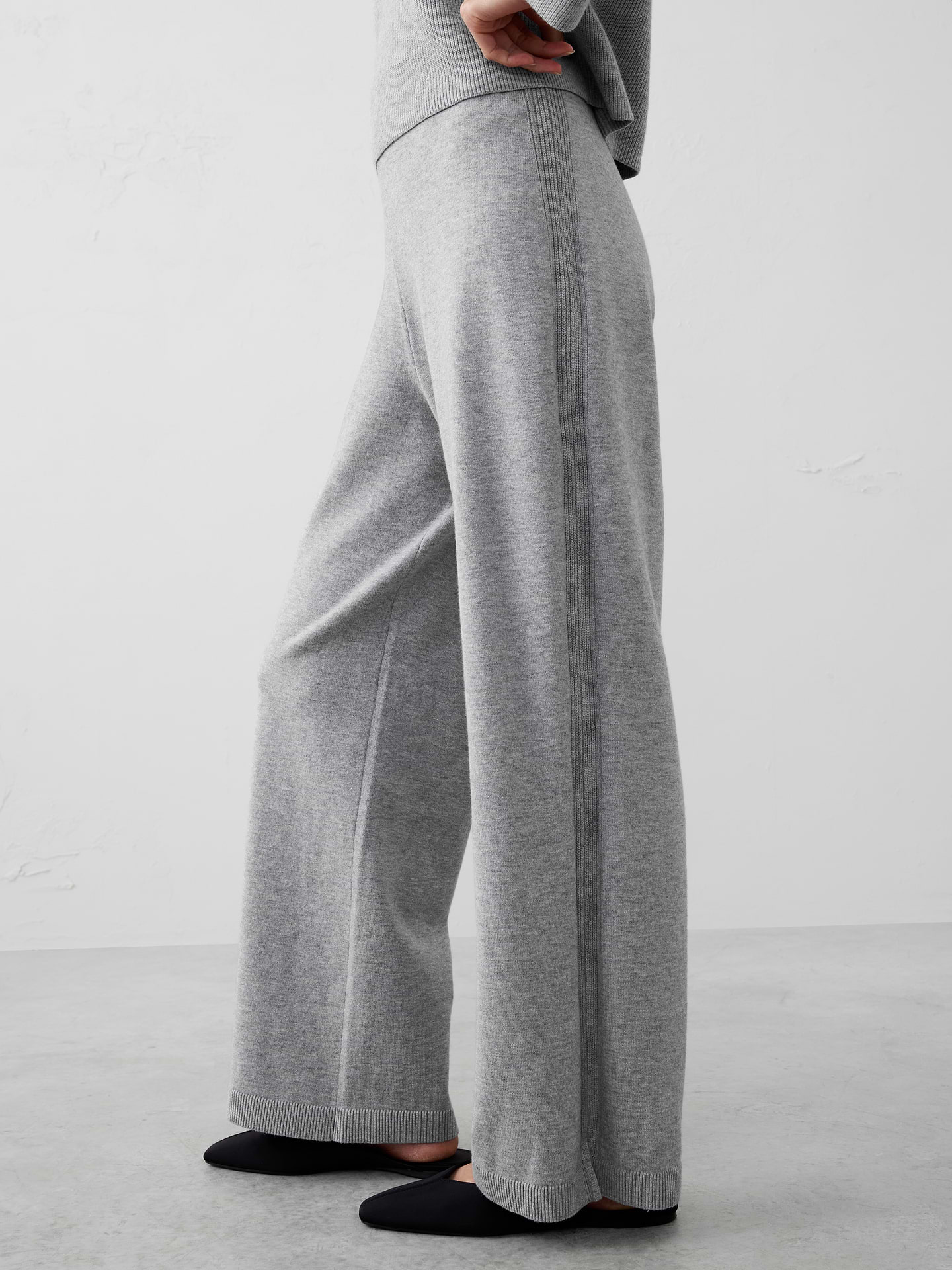 Image number 3 showing, Wide-Leg Mid-Rise Pull-On Sweater Pant